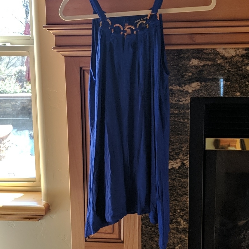 Sleeveless top
